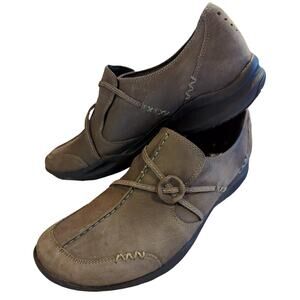 Clarks Wave Run Olive Green Slip-on Leather Loafer Women's Size 9.5 Narrow 87575